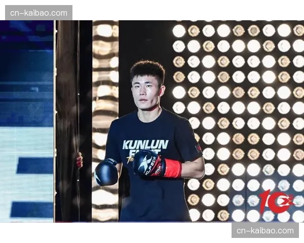 章润48秒KO夺冠瞬间，中国力量闪耀昆仑决擂台