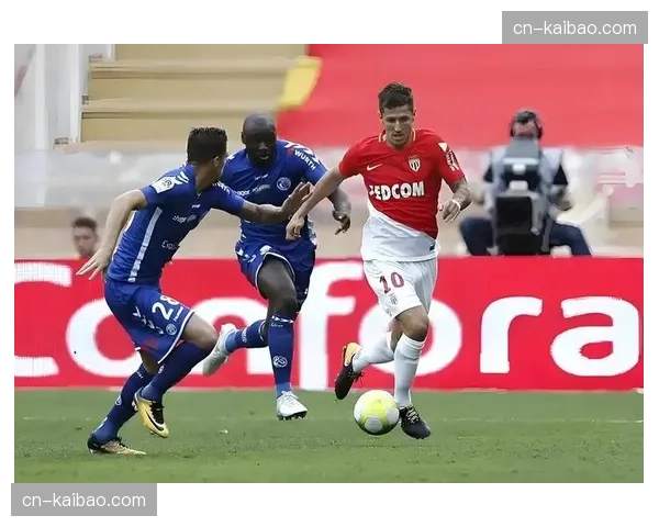 对比分析:法甲与意甲在东南亚社交媒体活跃度与互动策略的差异 对比分析:法甲与意甲在东南亚社交媒体活跃度与互动策略的差异